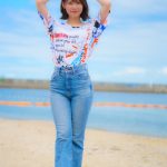 元AKB48 Team8・山本瑠香＆服部有菜、ダンサー・鶴貝果歩、夏ファッションで大阪のビーチで魅了！＜MUSIC CIRCUS'23＞