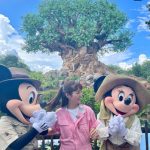 堀田茜、ミッキーとミニーから愛の祝福！フロリダのディズニーを満喫！