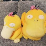 のん、『ポケモン』キャラクターに囲まれたお誕生日会SHOTを満足気に披露「みんなからもらったプレゼントを身につけた最後の写真、うまく全てが噛み合ってます」ファンから「可愛すぎ！」「おめでと～」「バースデーケーキ凄い」「リアルハルちゃんだっ」の声