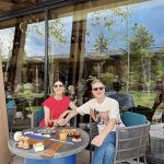 アンミカ、夫と『夫婦水入らず』ホカンスラブラブSHOTに「仲良し夫婦」「何もしない時間を一緒に過ごすって素敵＆最高」の声