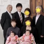 ノンスタ石田、6歳の誕生日迎えた双子姉妹を抱きかかえた3ショットを公開