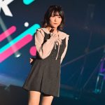 Jams Collection・小此木流花（るーるる）、黒のミニ丈ワンピースで美脚チラリ＜IDOL RUNWAY COLLECTION supported by TGC＞