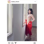 前田美里、ドキドキのヌーディーカラー下着姿で釘付けに
