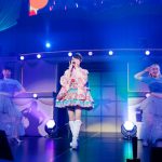 小倉唯、デビュー10周年イヤーを締めくくるアニバーサリーライブに観客熱狂