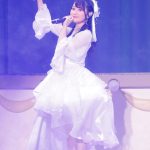 小倉唯、デビュー10周年イヤーを締めくくるアニバーサリーライブに観客熱狂