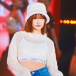 SIYOON、腰位置高すぎ！ほっそり華奢ウエストを堂々アピール＜KANSAI COLLECTION 2023 A/W＞