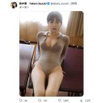 鈴木聖、引き締まったクビレとキワドいハイレグで釘付けに！