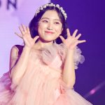 矢吹奈子、ミニ丈ピンクドレスから美脚チラリ！「IDOL RUNWAY COLLECTION」のトップバッターを飾る！＜IDOL RUNWAY COLLECTION supported by TGC＞