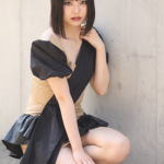 【写真特集】2022ベストオブミス千葉ファイナリスト・松山智香さん、美脚際立つピンクのレザーミニスカートで個性派ファッション披露！