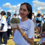 【動画】18歳女子大生コンビ、ミスユニバーシティ・鈴木梨恩&堀越菜生がROCK IN JAPAN FESTIVAL 2023をレポート！