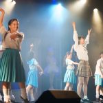 【写真特集】少女歌劇団ミモザーヌ・いまもりまなか、清楚な制服姿で美脚披露！！