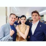 アンミカ、セクシードレスで魅了するフローレンス・ピューとの3SHOT公開