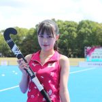 ホッケー日本代表国際強化マッチ始球式につばきファクトリー・河西結心がさくらジャパンのユニフォーム姿で華麗なドリブルを披露！河西「登場する前からドキドキしていた」キャプテン永井「アジア大会で優勝するために一緒に戦ってほしい」