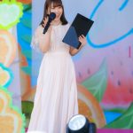 【動画】元ジャムズ・坂東遥が清楚な白ワンピで登場！可愛らしいMCで盛り上げる！＜近代麻雀水着祭2023＞