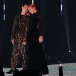 土屋アンナ、イケメン息子の澄海とランウェイに降臨！＜マイナビ TGC 2023 A/W＞