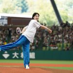 【写真特集】女優・松本若菜、85点の美しすぎる華麗なピッチングフォームを披露!