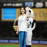 【写真特集】女優・松本若菜、85点の美しすぎる華麗なピッチングフォームを披露!