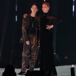 土屋アンナ、イケメン息子の澄海とランウェイに降臨！＜マイナビ TGC 2023 A/W＞