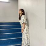 元乃木坂46の新内眞衣、美脚を披露する衣装など、複数ショットを公開し、ファン歓喜！！