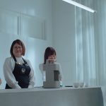 星野源が新発売のドリップ式コーヒーマシンを体験し、プロの抽出レシピに終始感動！