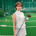 ショート美女・藤澤響花、指先までセクシーなゴルフSHOT披露！！チラリ太ももに「可愛いにも程がある」「今日もめっちゃ可愛いね」