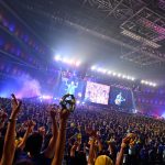 ゆず、世界最大級の音楽アリーナ「Kアリーナ横浜」こけら落とし公演が開幕！