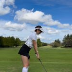 藤澤響花、ナイスショットからチラ見せ健康御御足が美しすぎる！脅威の小顔8頭身超え美スタイルに刮目せよ！！