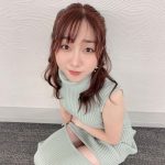 ザックリ露出の太ももがエチィ！須田亜香里、ニットワンピースでオトナの曲線美見せつけ！！チラリ太ももがエチエチすぎると話題！