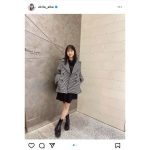 「デートしたい」沖田愛加、美脚と笑顔が眩しい秋冬コートコーデ披露