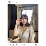 深い谷間がチラリ！元NMB48・本郷柚巴のグラビアオフショットにファン悶絶！