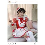 吉沢朱音、美太ももチラリの赤メイドコスにファン悶絶！「ハチャメチャ最高過ぎます」