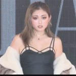 【動画】ゆうちゃみが肩＆ヘソ出しクロップド丈衣装でOKINAWA COLLECTION 2023に登場！＜沖縄コレクション2023＞