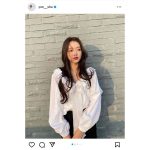 「AIよりもAI」OH MY GIRL・ユア、夕陽に照らされたアンニュイなエモSHOT公開