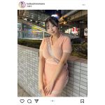 「無敵！」恋渕ももな、ボディラインくっきりのパイスラショット披露！