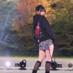 景井ひな、フード付パーカー＆攻めのミニスカでカジュアルロック風で登場！＜TGC フェス 山梨 2023＞