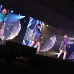 【写真特集】BEYOOOOONDS内ユニット・SeasoningS、美脚あらわなミニスカとビニール傘の粋な演出でファン大熱狂！〈GIGA・GIGA SONIC 2周年大感謝祭SPECIAL in 幕張メッセ presented by ドラゴンエッグ〉