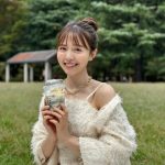 姫×姫降臨！新田さちか、モコモコ肩見せ衣装＆田久保夏鈴とのツーショット公開！