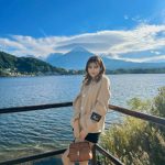 阿部なつき、絶景富士山＆美脚の超眼福SHOTに反響！「女神ですか」