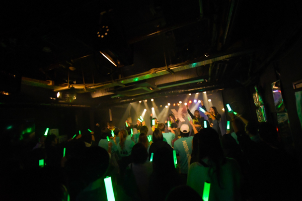 【ライブレポート】ギャルあるあるで話題沸騰！ロック系アイドルMOON RABBiTS・石田夢音子の生誕祭が開催！