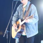 【ライブレポート】岸洋佑、汗滲む熱い弾き語りで圧倒！〈ARTISTS LEAGUE Grand-Prix 2023 決勝ステージ【ファイナル】〉