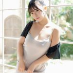 堀江りほ、ふっくらバストチラリのはだけキャミワンピ姿にファン歓喜！