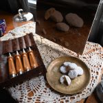 あの『BAKE CHEESE TART』の会社から新ブランドが登場！架空のパティスリー『しろいし洋菓子店』の可愛いクッキー缶に注目！