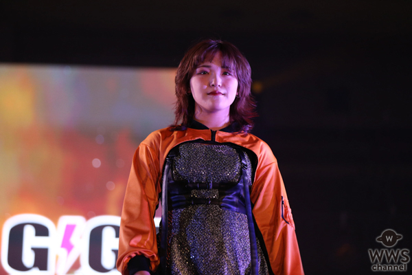 【写真特集】BEYOOOOONDS内ユニット・雨ノ森川海、美脚あらわなシルバーのミニスカワンピースで会場を盛り上げる！〈GIGA・GIGA SONIC 2周年大感謝祭SPECIAL in 幕張メッセ presented by ドラゴンエッグ〉