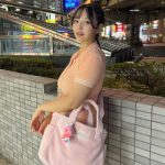 「無敵！」恋渕ももな、ボディラインくっきりのパイスラショット披露！