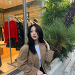 颯爽とした大人ファッション！井手上漠とのデートはマフラー選びから？