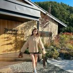 阿部なつき、絶景富士山＆美脚の超眼福SHOTに反響！「女神ですか」