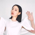 のん、私服で挑んだインタビューオフショに称賛の声「見事な着こなし」