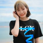 【動画】瑠璃奈が美脚を活かしたジーンズ姿で感想を語る！〈MUSIC CIRCUS’23〉