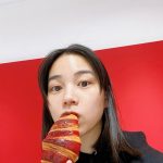 のん、個展準備中のパクっとパンを頬張る姿を公開！