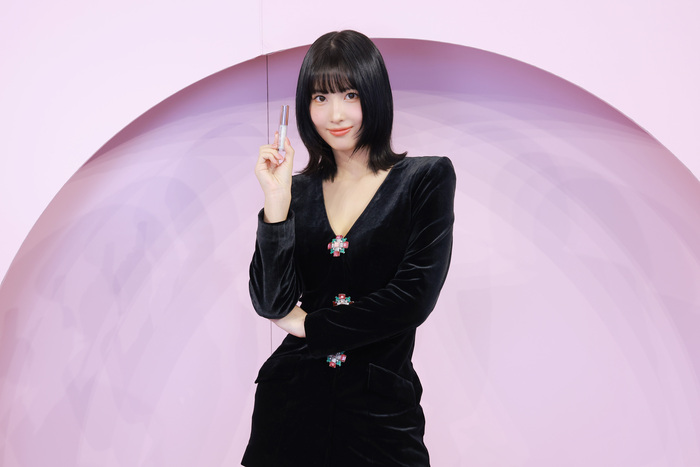 【イベントレポート】TWICE・MOMOさんがみずみずしいメイクとシックな衣装で登場『Wonjungyo誕生1周年記念 新ビジュアル&新製品発表会』